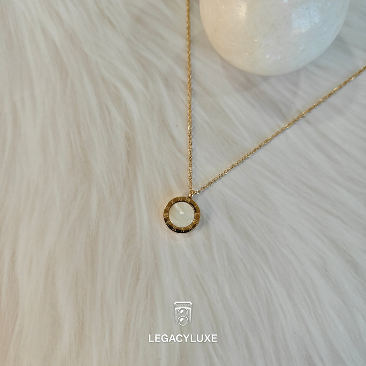 pearl necklace