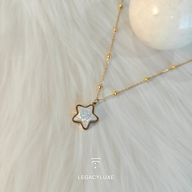 AuricStar Glow Pendant