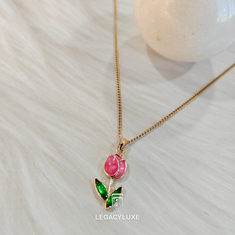 redRosette Necklace