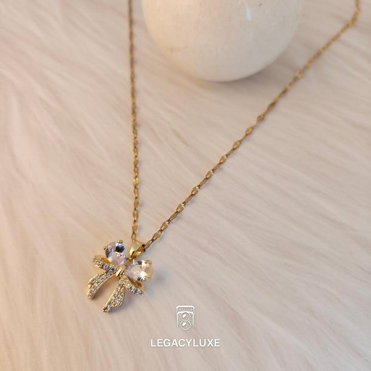 Crystal bow Necklace