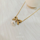 elegent bow necklace