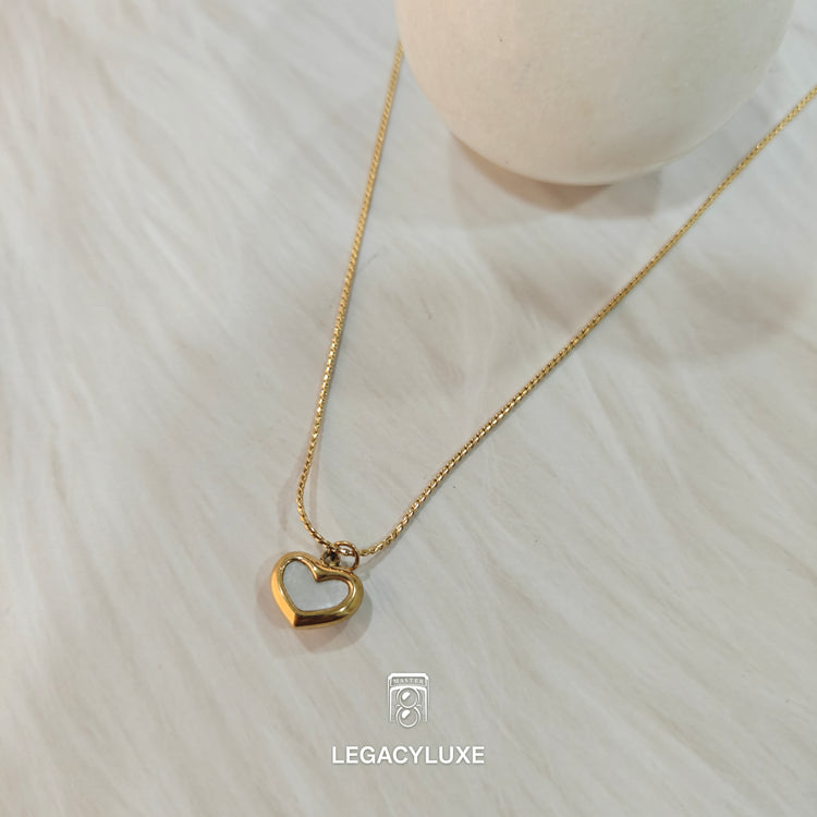 Peach Heart White Shell necklace