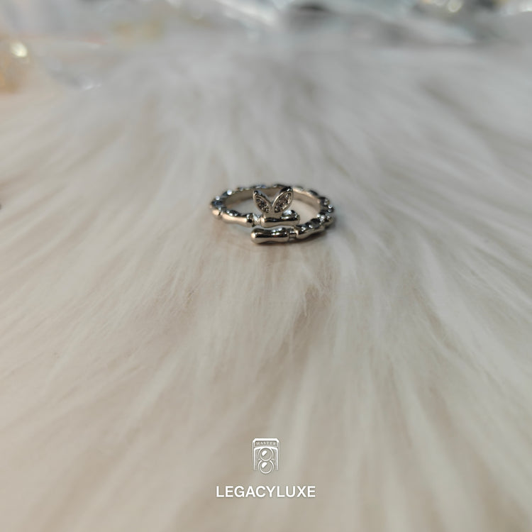 dimond knot ring