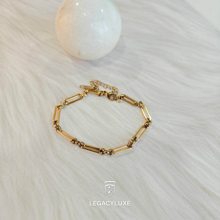 Luxe Oval Link Bracelet