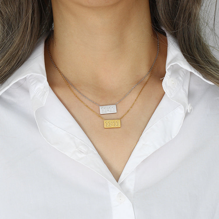 LuckyHour gold Pendant