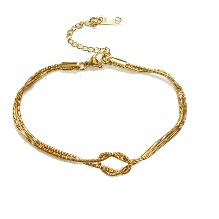 Minimalist heart bracelet