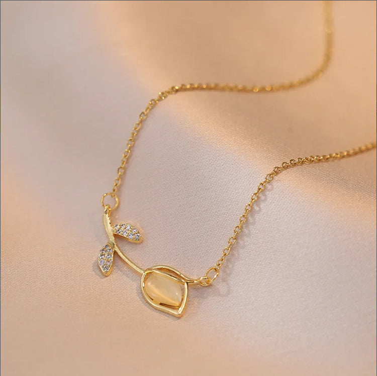 LeafLite Elegance Necklace