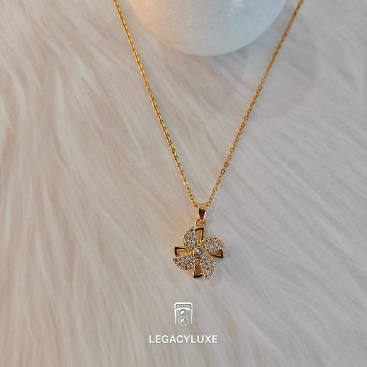 CrownFlora Diamond Necklace