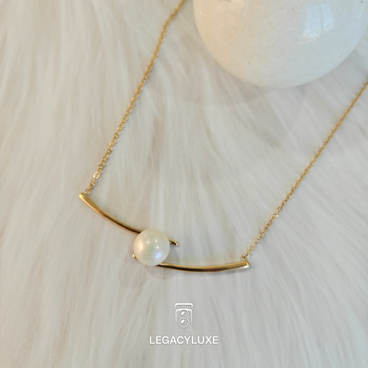 Pearl Arc Elegance Necklace